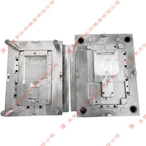 醫(yī)療塑膠模具-7